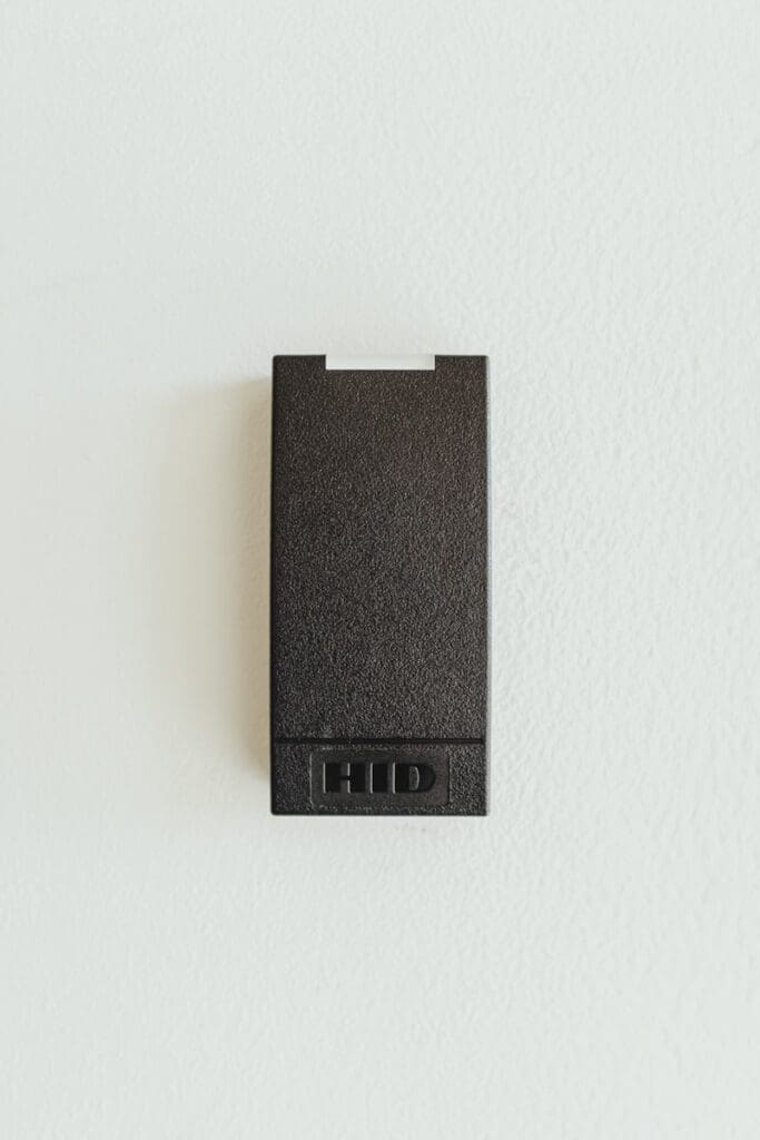 black HID case nfc rfid Bluetooth card reader access control